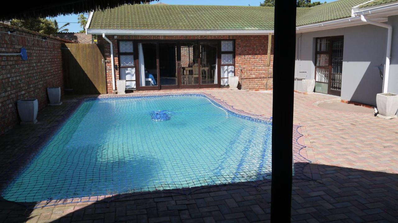 The Bay Inn Port Elizabeth Exterior foto